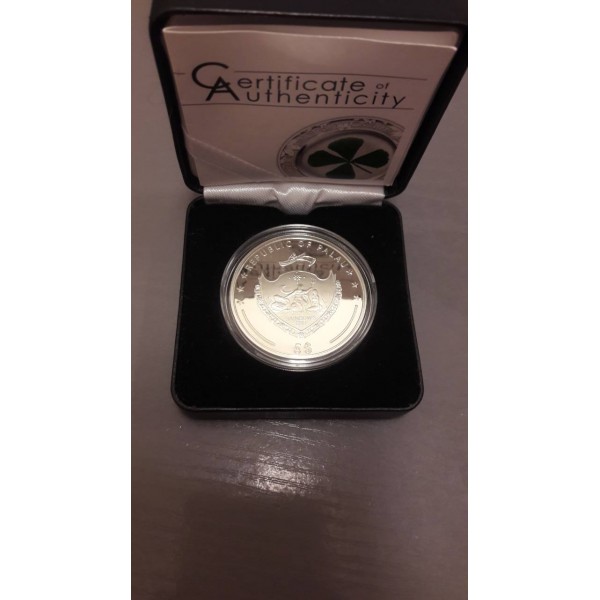 5 dolerių sidabrinė moneta